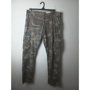 Wrangler ATG Sierra Straight Cargo‎ Pants Camouflage Pattern Men's Size 38x32